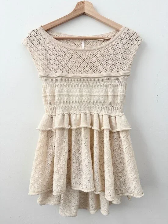 Free People Juliette Ruffle Top Cream Boho Coastal Cowgirl L - Picture 3 of 10